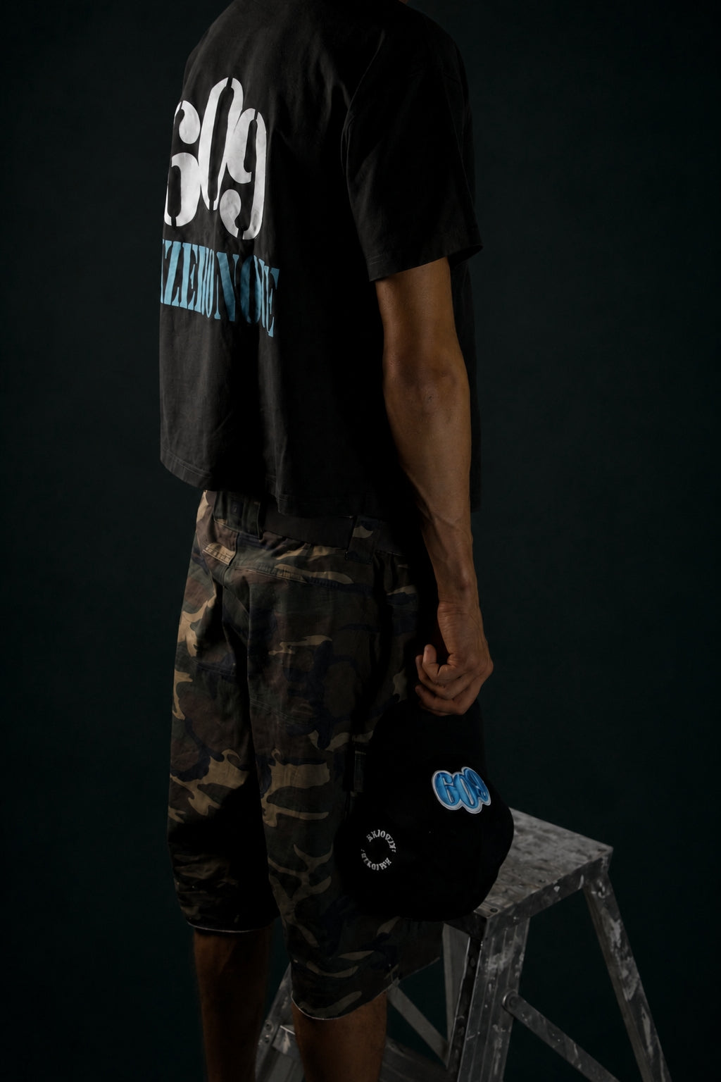 609 BLACK T-SHIRT